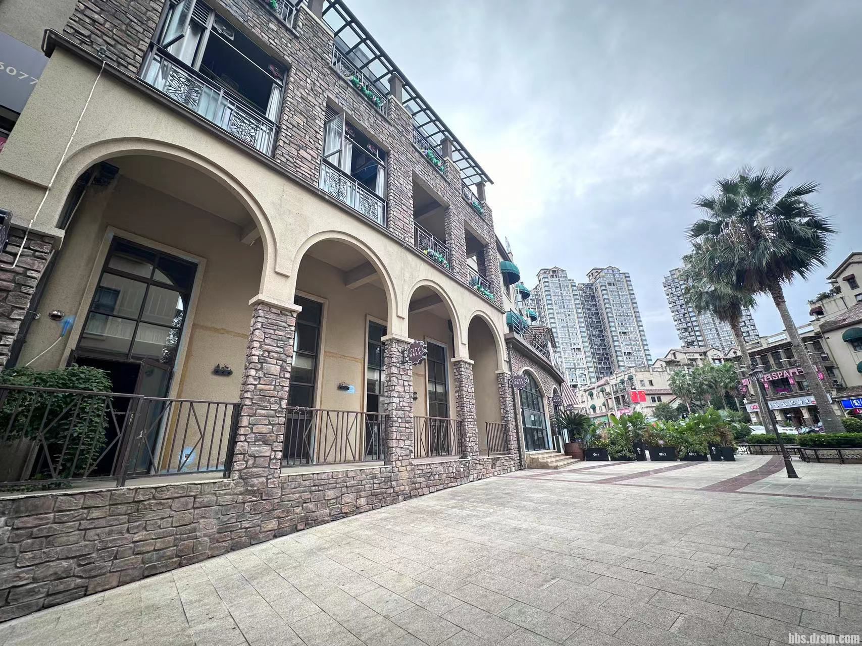 ͣ������