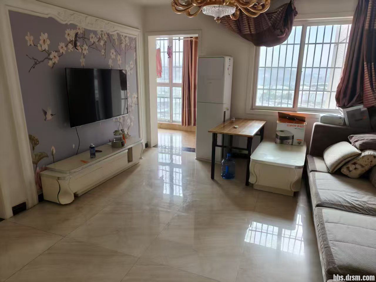 ����������չ�����Ե���3�ң��ҵ���ȫ��1100Ԫÿ��