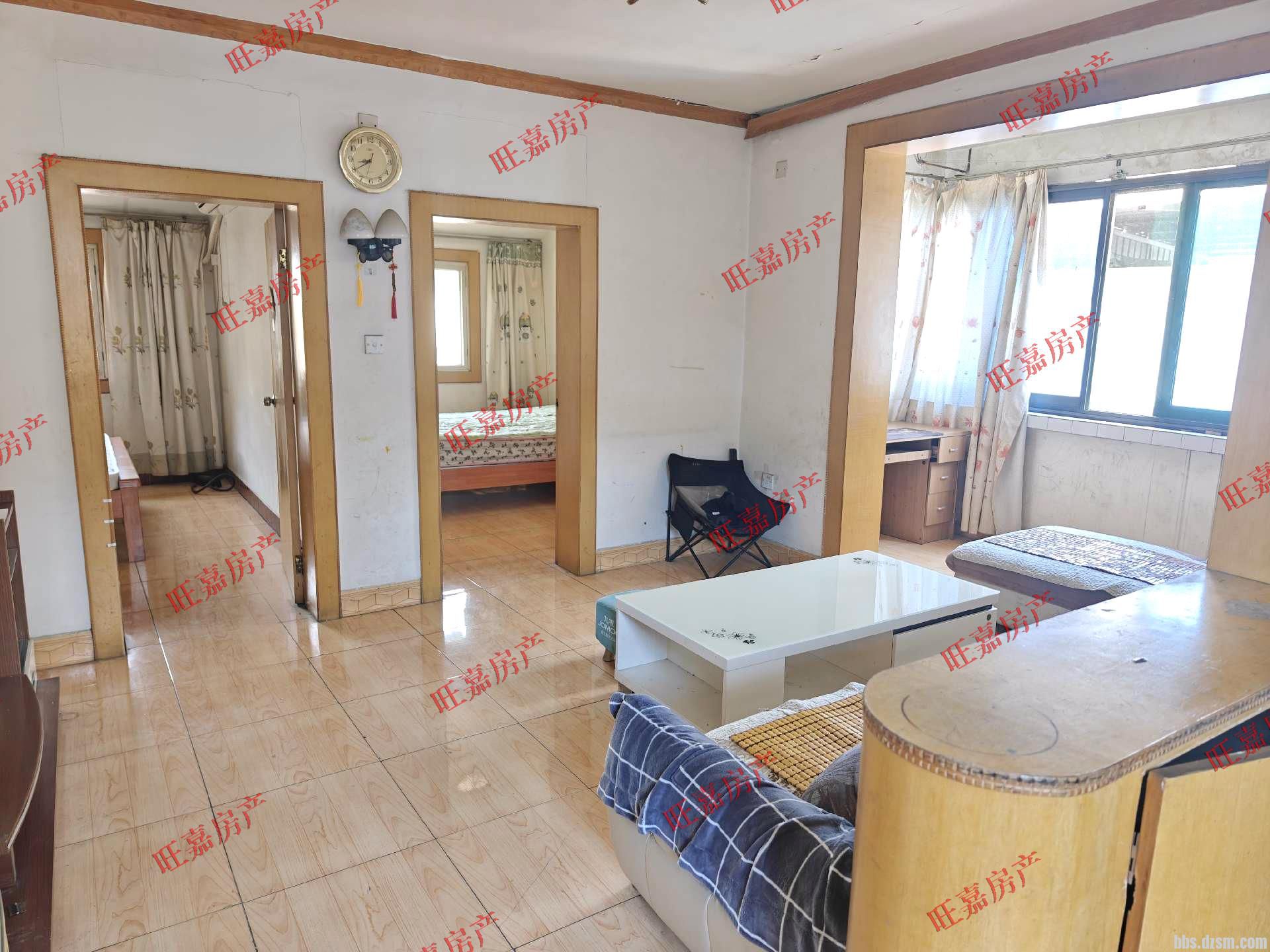 �ϳ�700Ԫ��ܰ��ˬ����һ����һ��һ�����յ��Ҿ߼ҵ����