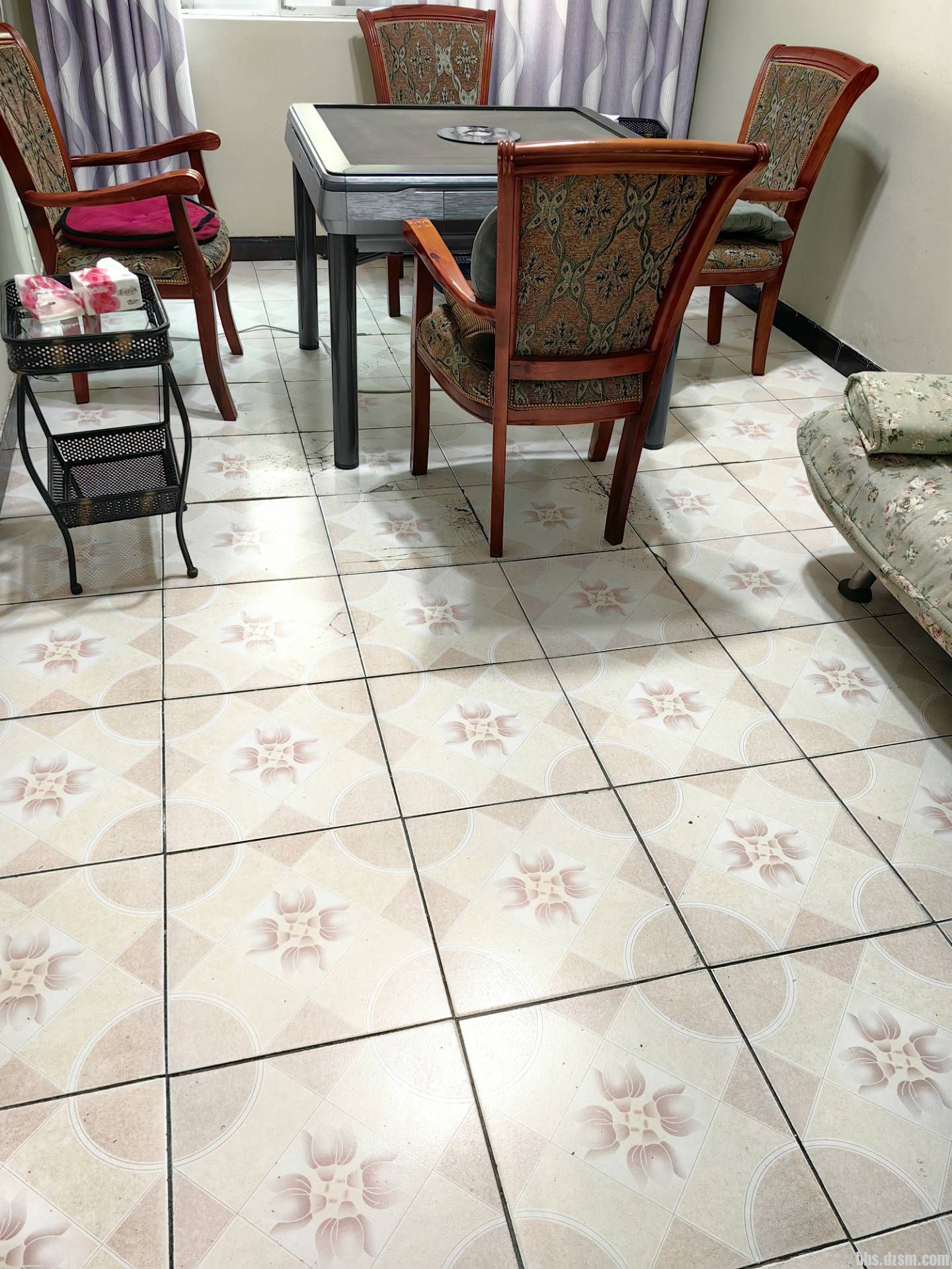 ���Ӽ�ͥ��¥����