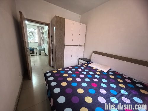 ����:072ҽԺ���� 2�� 1000/ ��  18383948851