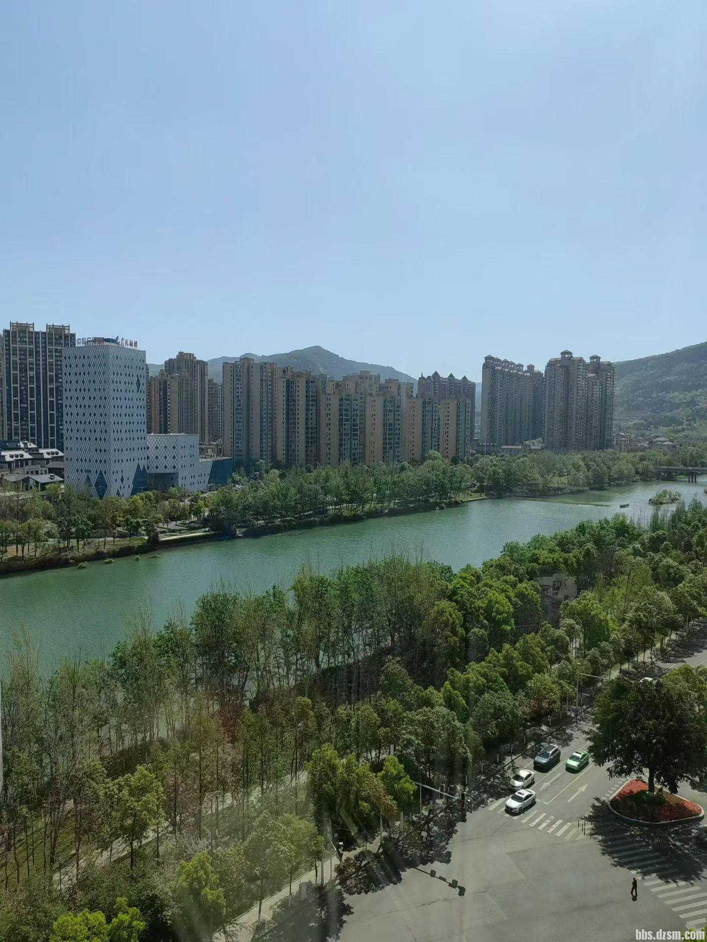 ���ӵ��ݽ���������3���ң�����70������