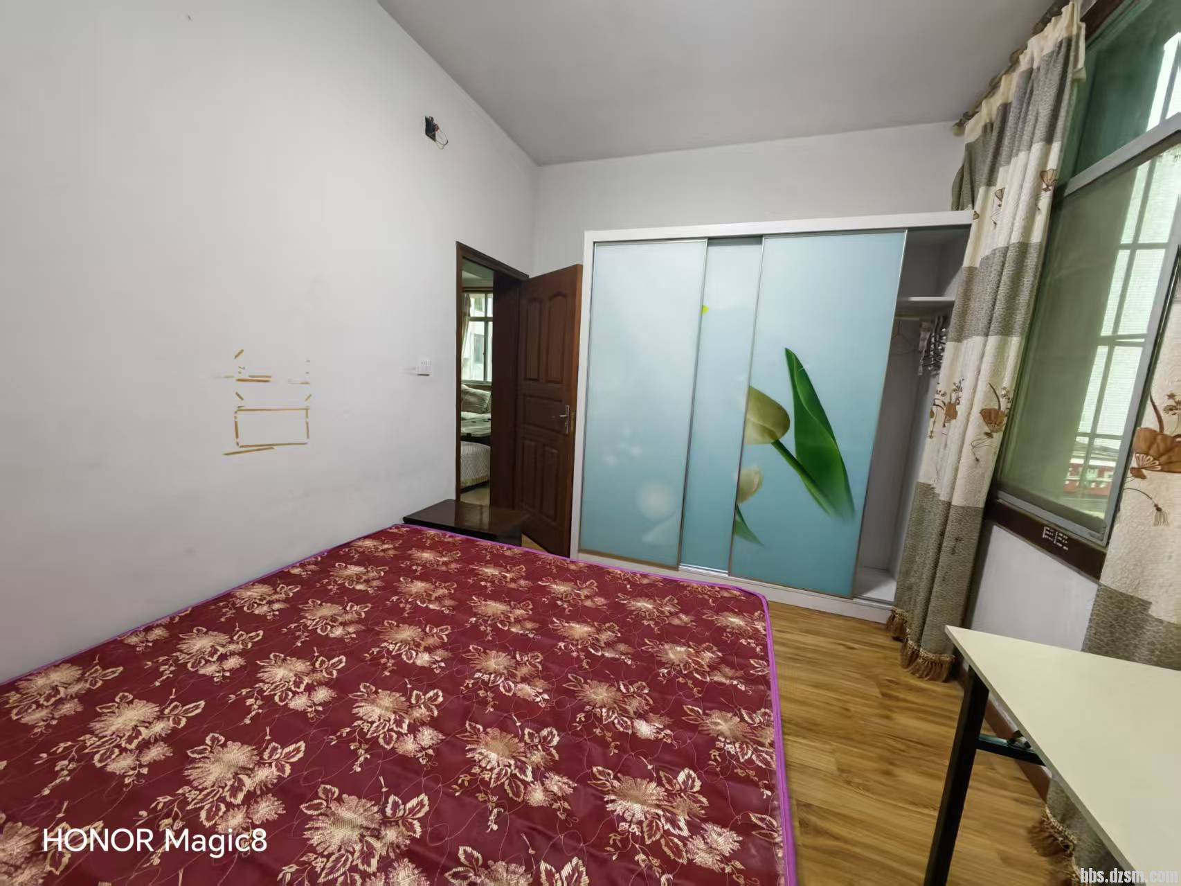 �����ڹ�·2¥900Ԫ