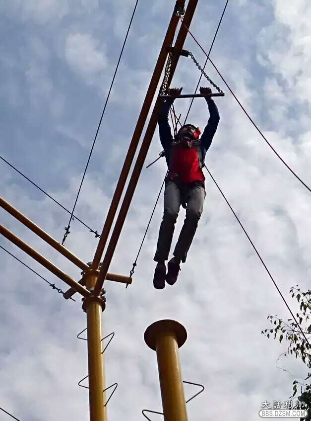 69 洛基山國際戶外拓展訓練基地歡迎廣元人民前來體驗 高空抓槓